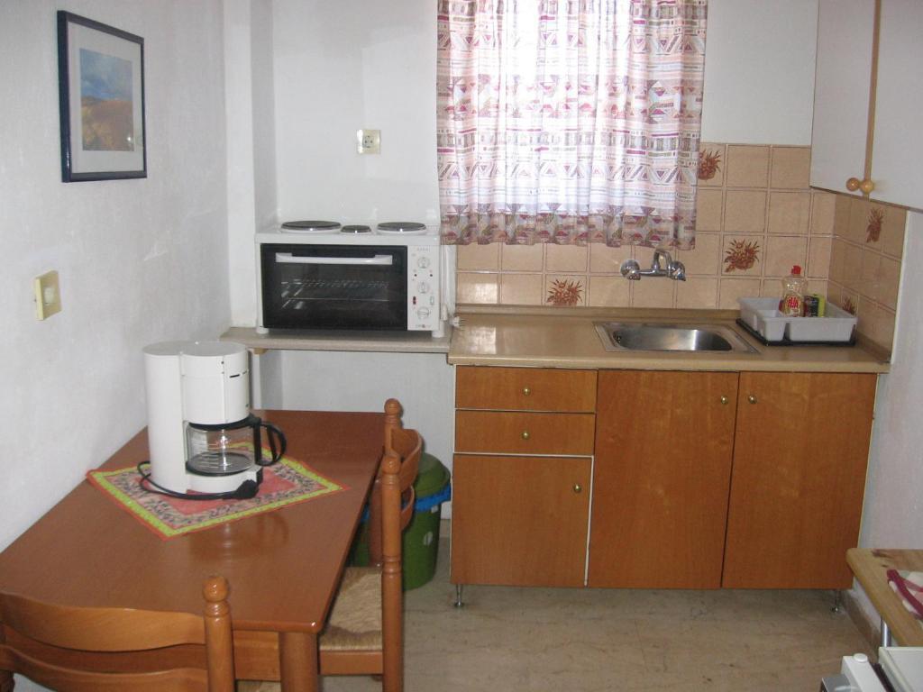 Maik Apartments Metamorfosi  Luaran gambar