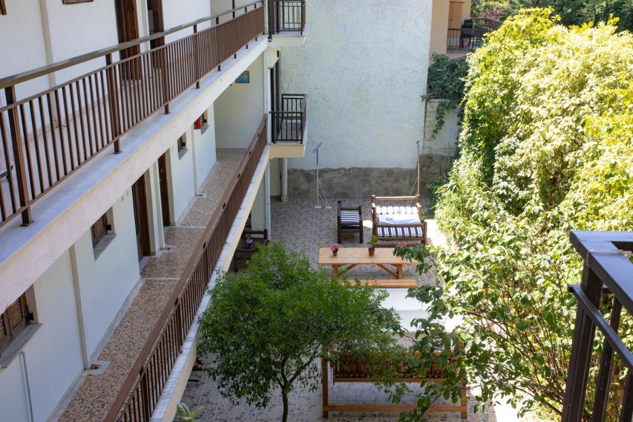 Maik Apartments Metamorfosi  Luaran gambar